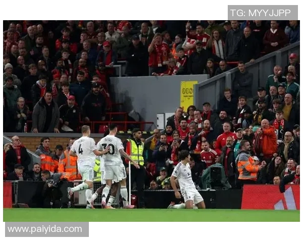 悲喜交加之夜曼联利物浦重拾信心切尔西阿森纳平局皇马遭遇惨痛失利 悲喜交加之夜曼联利物浦重拾信心切尔西阿森纳平局皇马遭遇惨痛失利